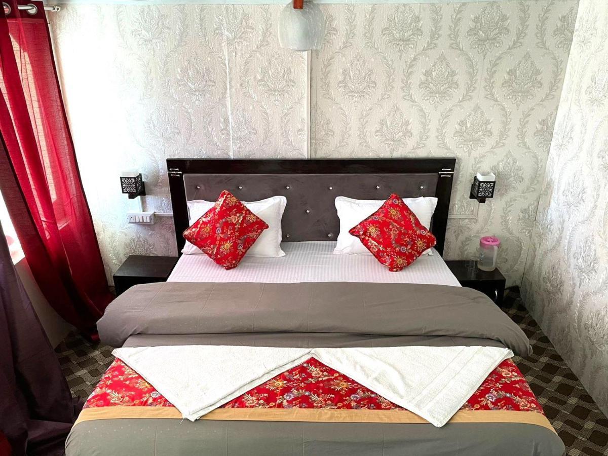 Spangmik Pangong Delight Camps And Cottages מראה חיצוני תמונה