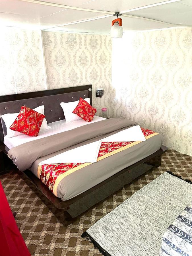 Spangmik Pangong Delight Camps And Cottages מראה חיצוני תמונה