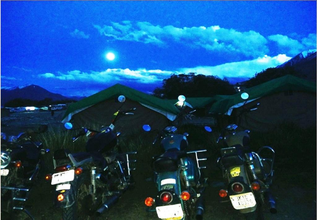 Spangmik Pangong Delight Camps And Cottages מראה חיצוני תמונה